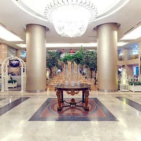 Garden Palace Hotel Surabaya Exterior photo